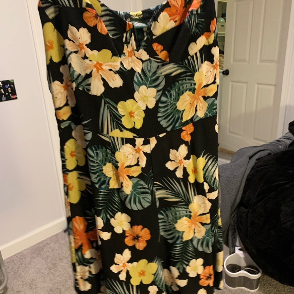 floral romper ! new with tags